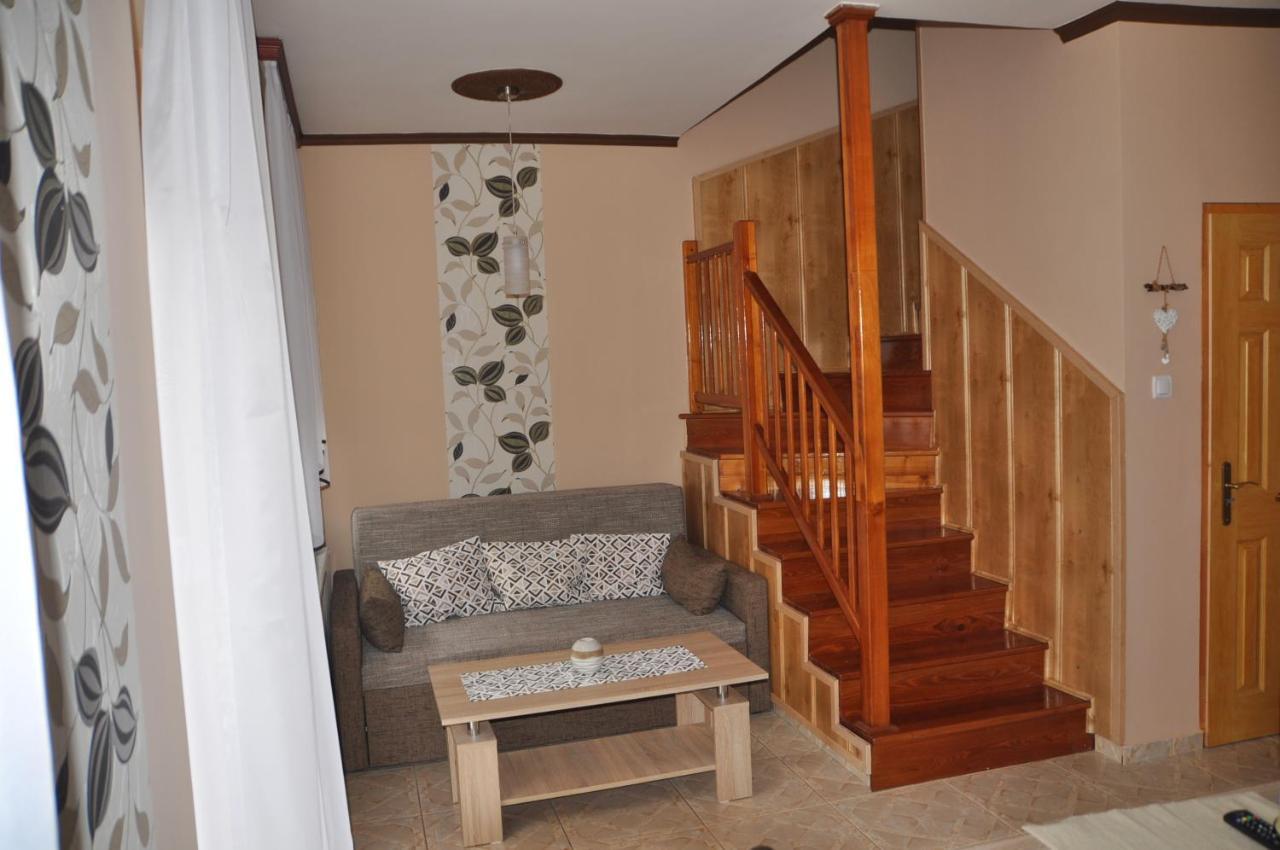 Gyorszem Apartman ภายนอก รูปภาพ